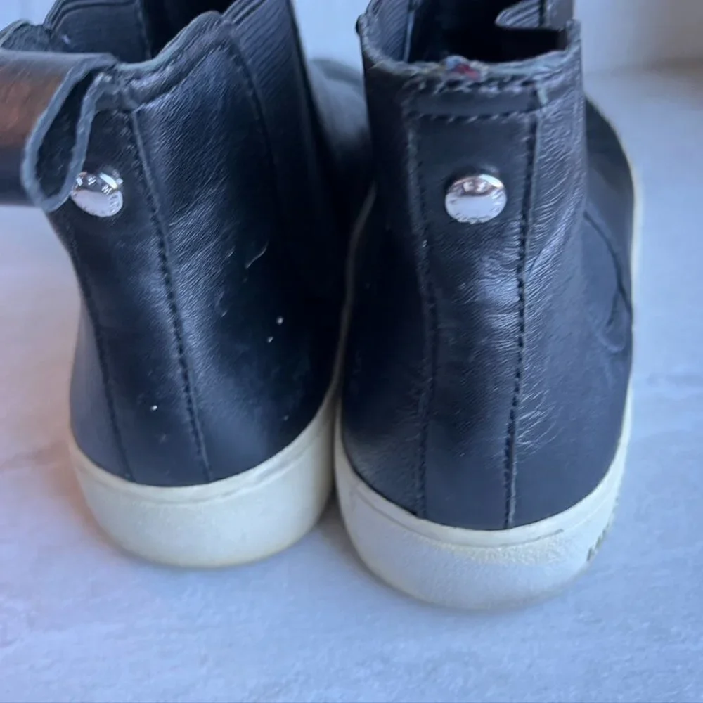 Michael Kors Black leather Womens Sneaker Booties pull on Size 6.5